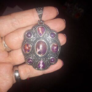 Purple Spiny Oyster in Silver Pendant